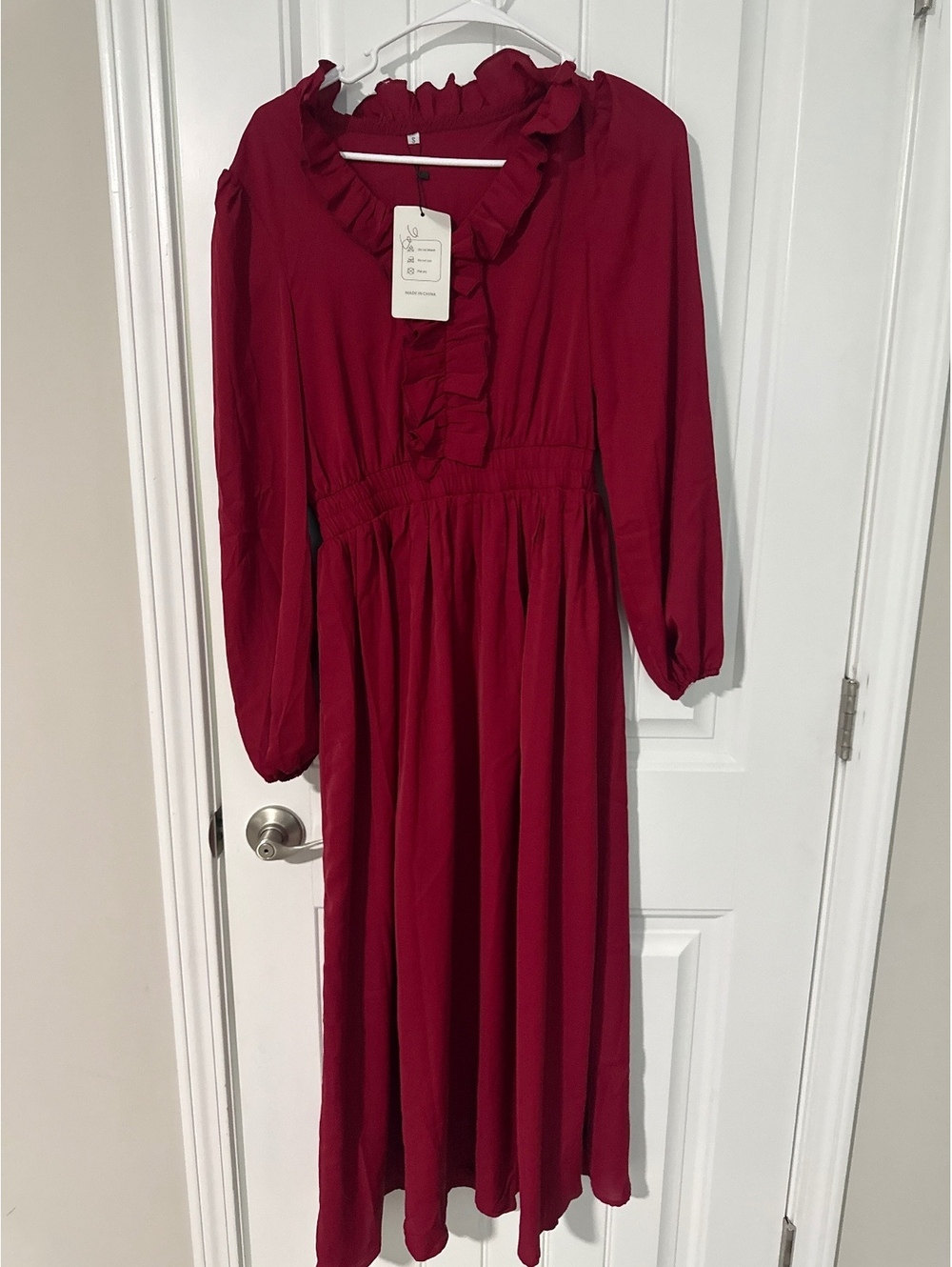Kohls Women's Burgundy Long Sleeve Ruffle Neck Midi Dress Size Small